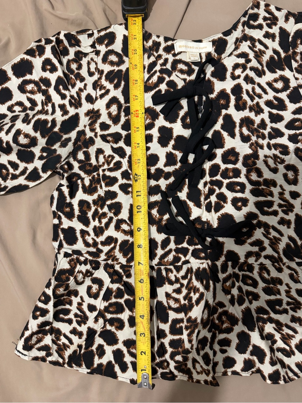 Monteau Los Angeles • Leopard Blouse • Peplum • Large - Picture 5 of 5